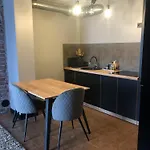 Happy House A Grey Apartamento