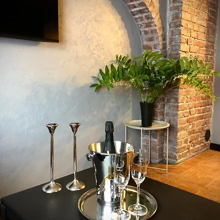 Happy House A Gray Su Oro Kondicionieriumi Apartment