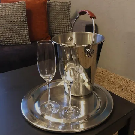 Happy House A Grey * 클라이페다