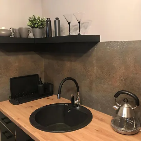 Happy House A Grey 클라이페다